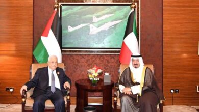 ممثل سمو الأمير يستعرض والرئيس الفلسطيني سبل تطوير علاقات البلدين