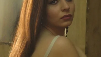 مقطع الينا انجل مع ابنها وصديقتها +20 كامل