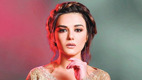 سبب اعتزال دانا مارديني الممثلة السورية؛ إليك السبب والتفاصيل