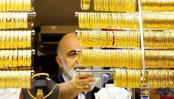 ترند العالم توقعات أسعار الذهب في الأردن في شهر ديسمبر كانون الأول 2025 ارتفاع أم هبوط؟ توقعات أسعار الذهب في الأردن في شهر ديسمبر كانون الأول 2025 ارتفاع أم هبوط؟